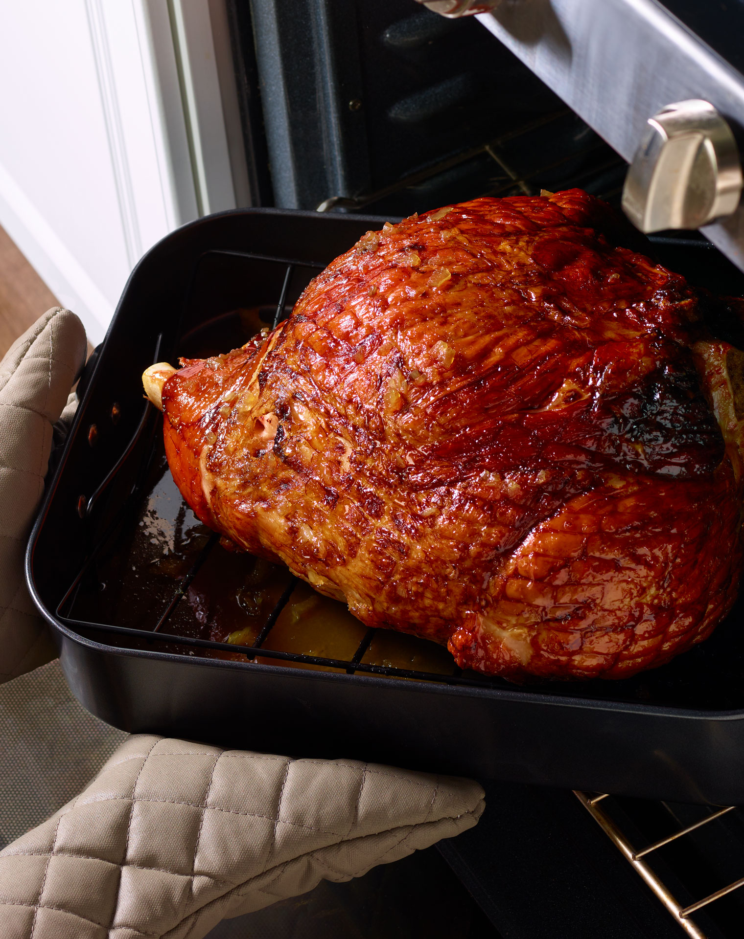 Roasting Ham - How To Cooking Tips 